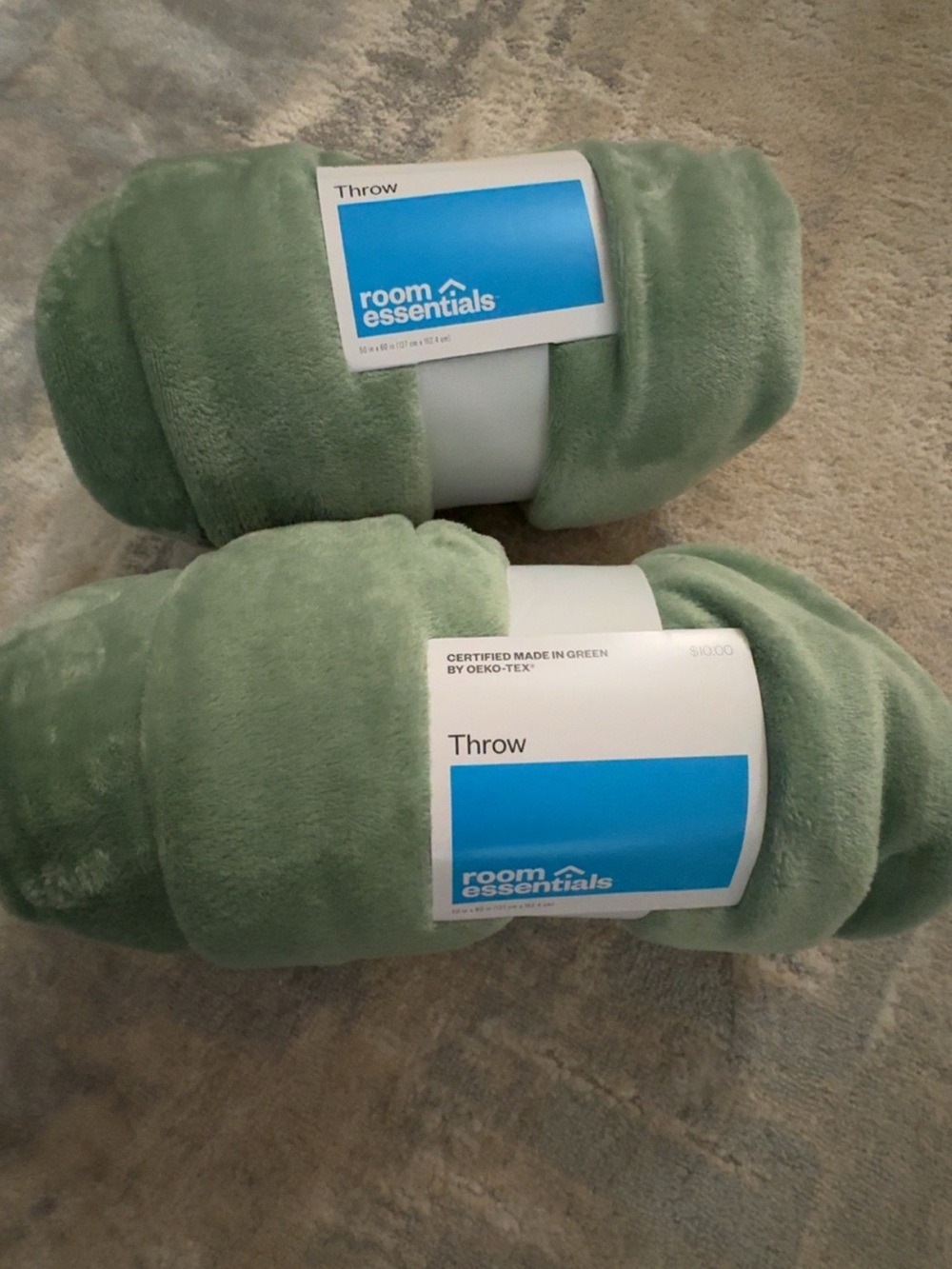 Room Essentials Plush Throw Blanket - Sage Green